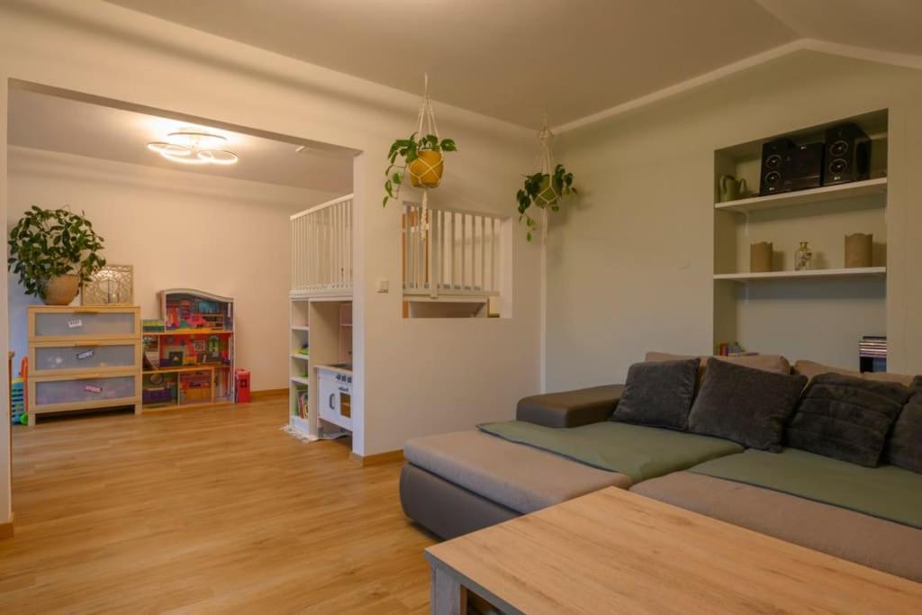 Family Apartment Bad Goisern Extérieur photo